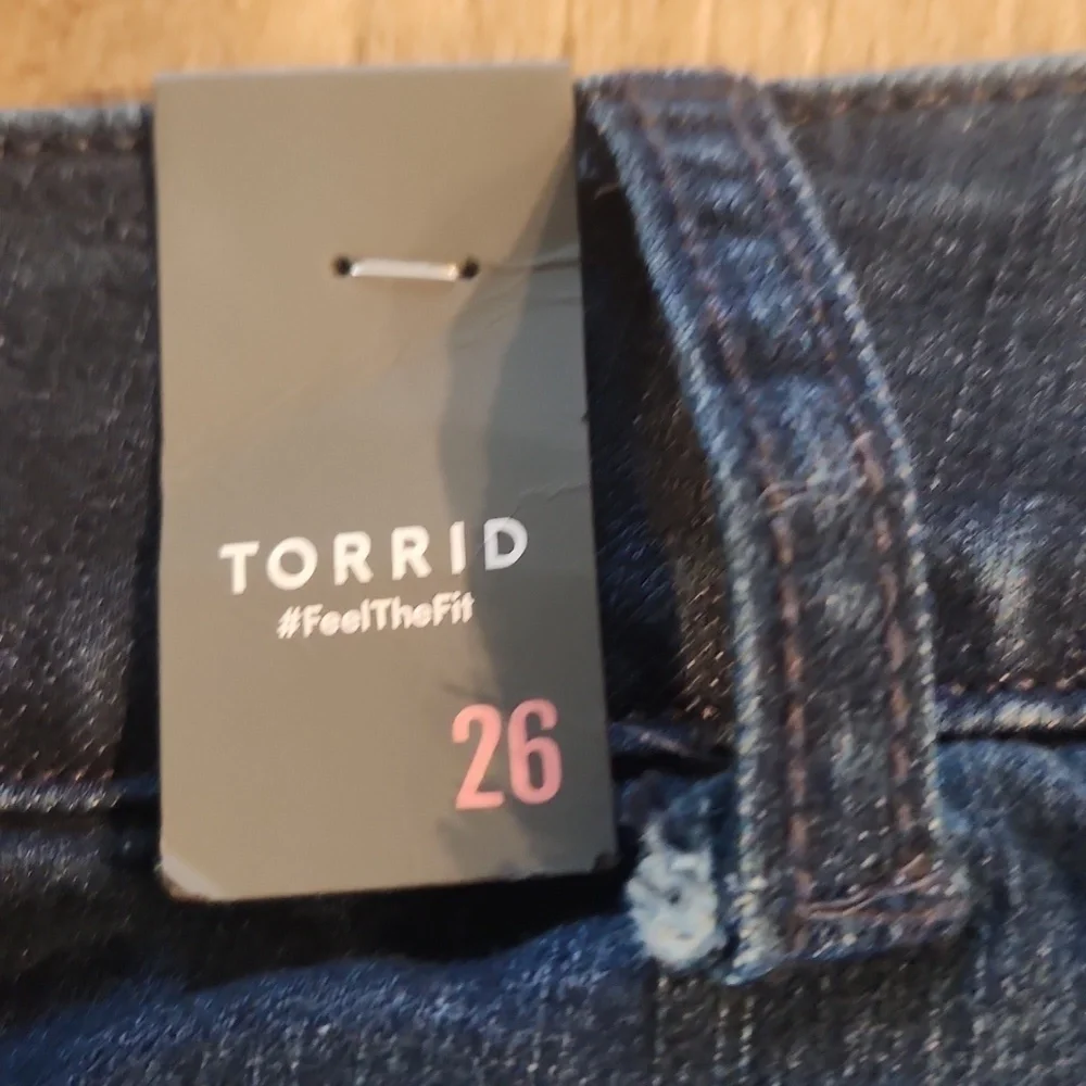 Torrid Bombshell Premium Stretch High Rise Shorts. Size 26. NWT!